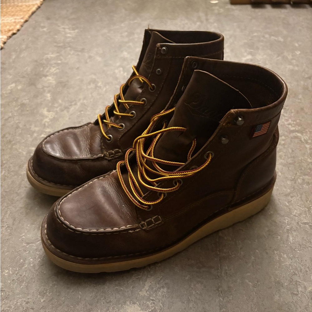 Danner Bull Run Moc Toe Boots. Size 8.